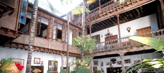 Las Casa de los Balcones